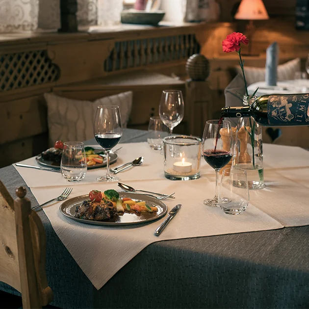 kulinarisches Abendmenü mit Weinbegleitung Hotel Restaurant Gaststube